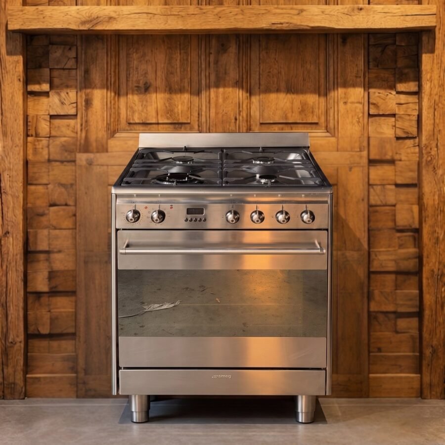 Smeg · 60 cm · 4-pits · 1 oven · RVS