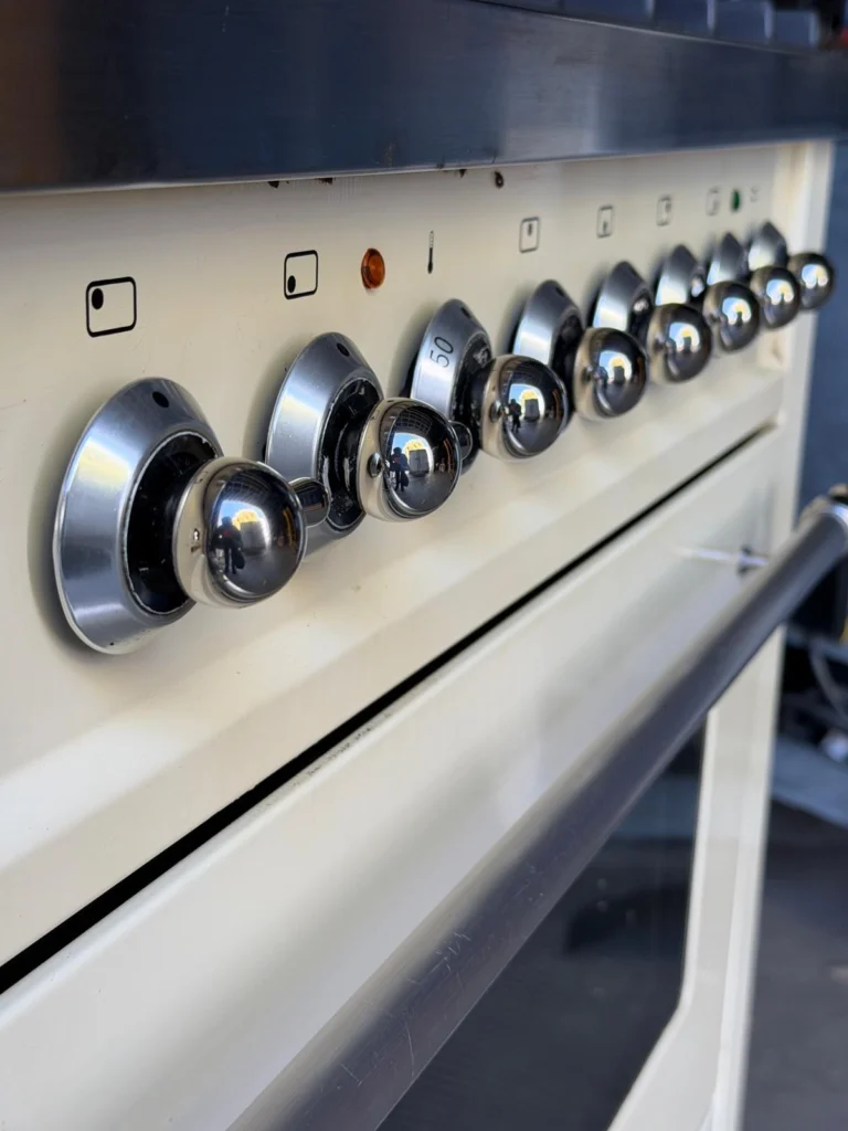 Boretti 6 pits oud wit fornuis 90 cm met wokbrander — foto 4 van 5